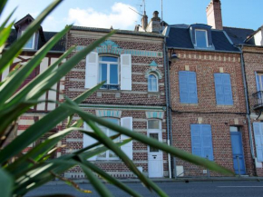 Grande maison face au port de plaisance, 8 pers.